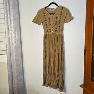 Vintage Selwct Womens short sleeve  button up embroidered brown dress, size M